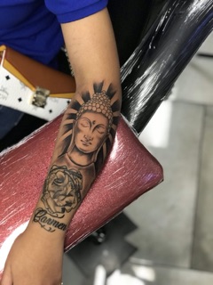 Brochas De Metal Tattoo Studio