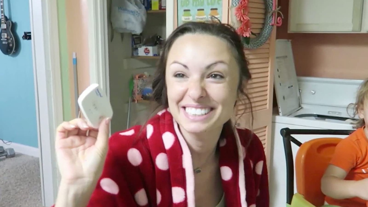 Pregnancy Announcement Sam and Nia (Season 1, Episode 6) Apple TV