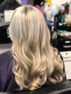 Bloom’s Beauty Salon