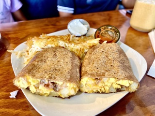 El Cajon Bistro & Bakery