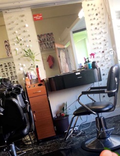 The Leo’s Beauty Salon