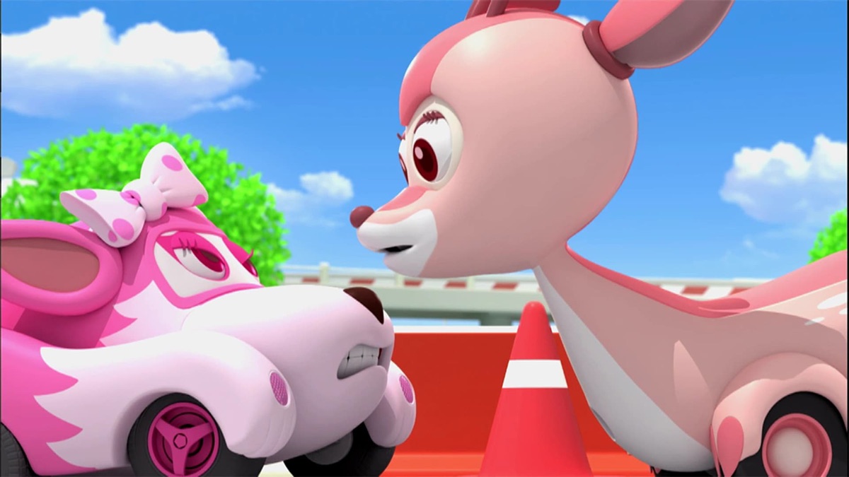farrah-and-lucy-on-ice-clean-finish-vroomiz-season-2-episode-104