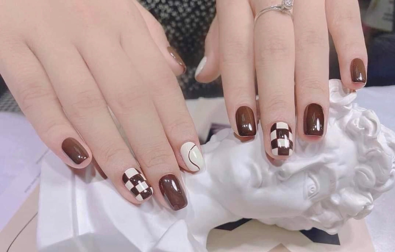 Royal Nail Salon