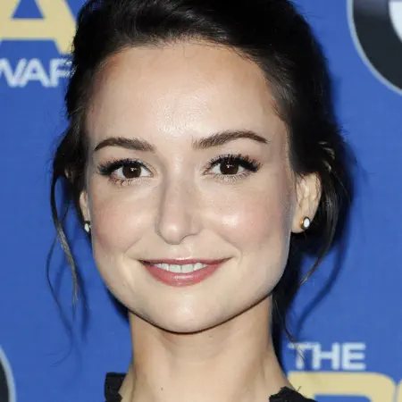 Milana Vayntrub