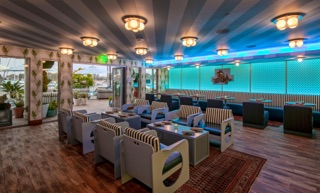 SALT Restaurant & Bar