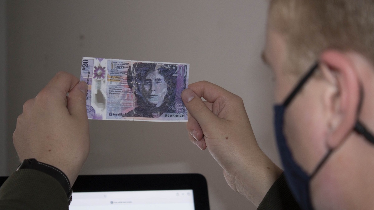 Shoplifters & Scammers: At War With The Law - Apple TV (UK)