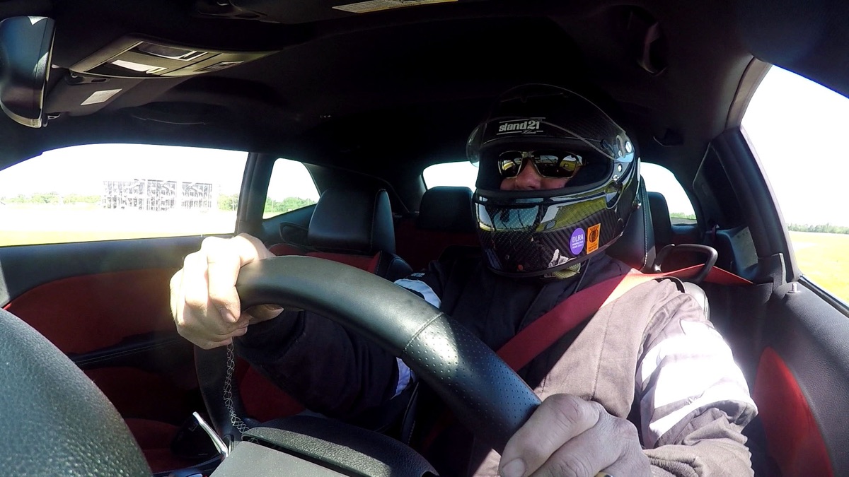 Fragging Fin’s Engine, Extended Cut Roadkill Extra (Series 13, Episode 278) Apple TV (UK)