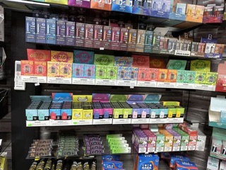 elfbar nachfüll pod läuft aus Vapors Smoke Shop (@vsspensacola) · Pensacola, FL main image 0