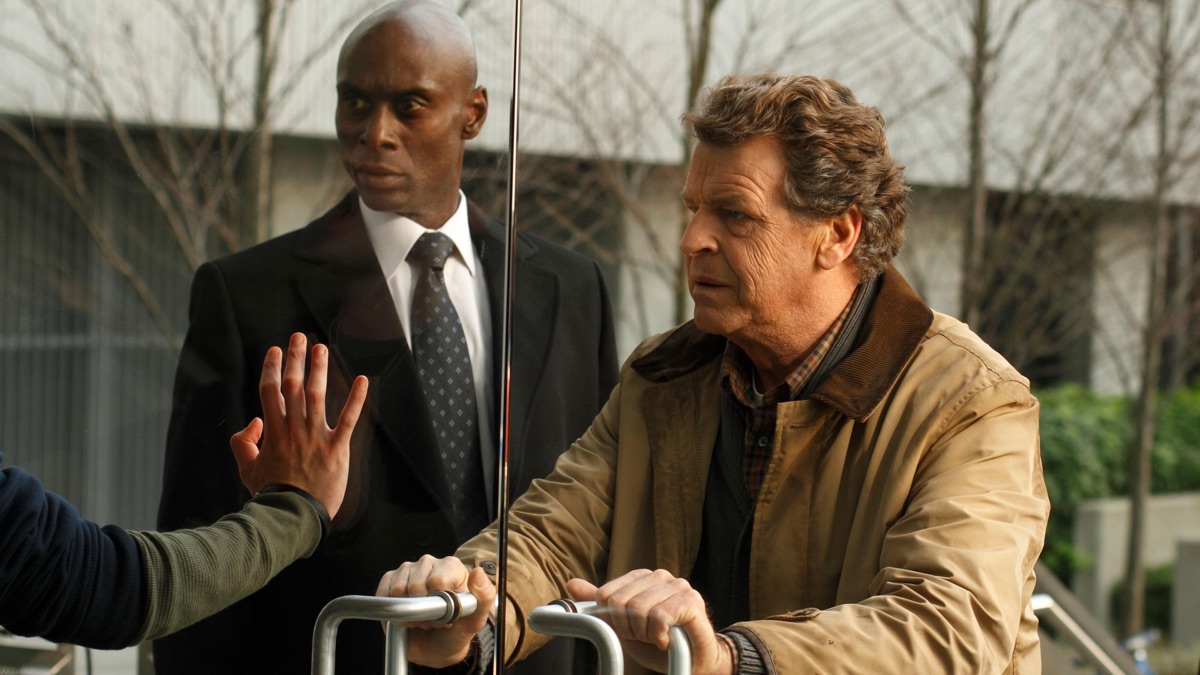 ‎What Lies Below - Fringe (temporada 2, episodio 13) - Apple TV (VE)