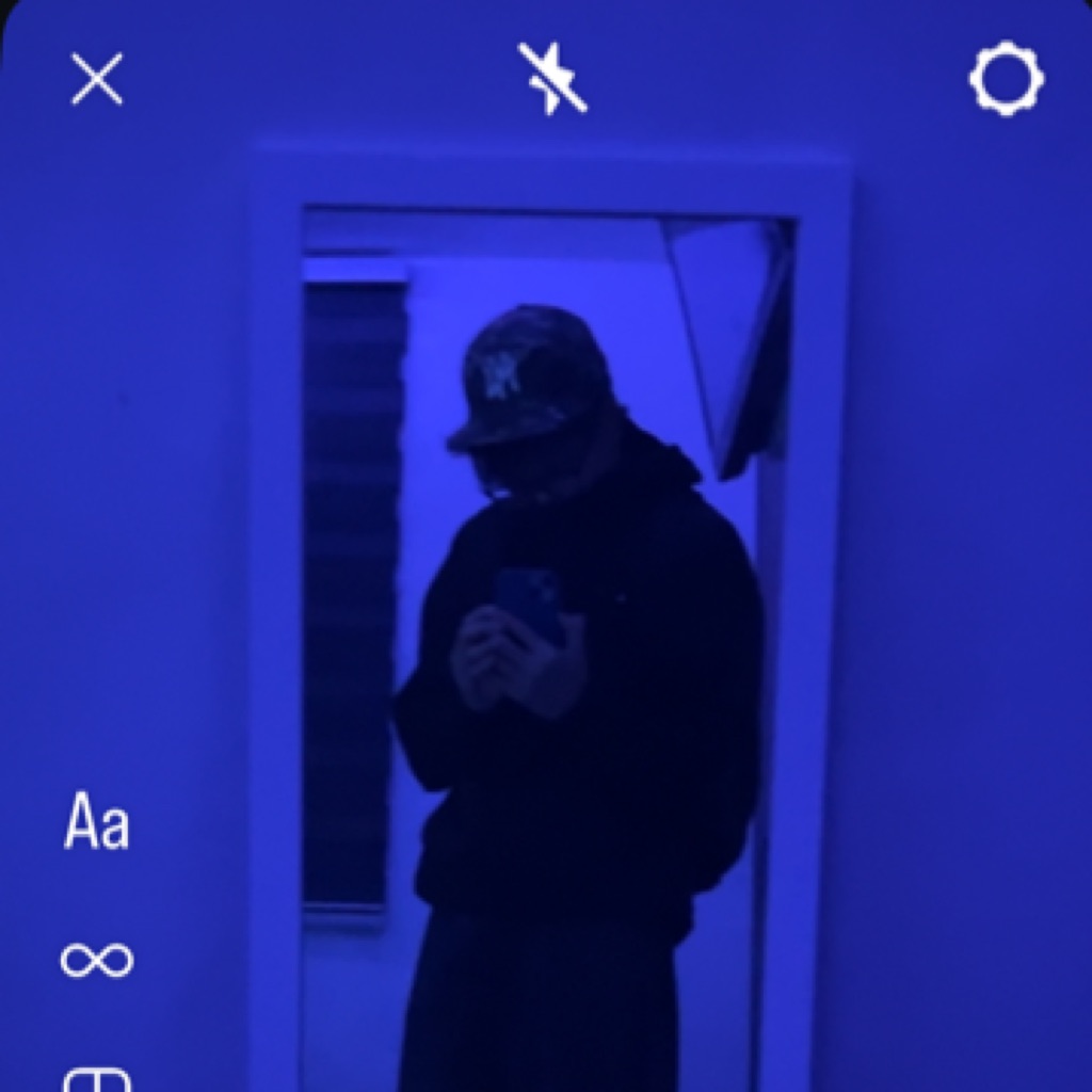 AppleMusic profile picture for @oscarx
