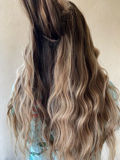 Salon Mia