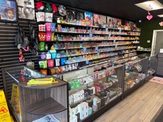 miramar smoke n vape VAPE SMOKE UNIVERSE - Updated May 2026 - 770 Photos & 179 Reviews - 7190  Miramar Rd, San Diego, California - Vape Shops - Phone Number main image 1
