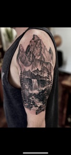 Hogan’s Speakeasy Tattoo and Art Studio photo 3