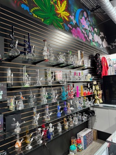 elf bar vape uk DJ set inside @shopfreesmokeatl 💨 💿 , @djaladdinn x @ruthlessgeo ,  @spinninouttaplace , #dj #djaladdin #ruthlessgeo #viral #fyp #instagram  #canon #trending #mashup #djing #foryou #explore main image 1