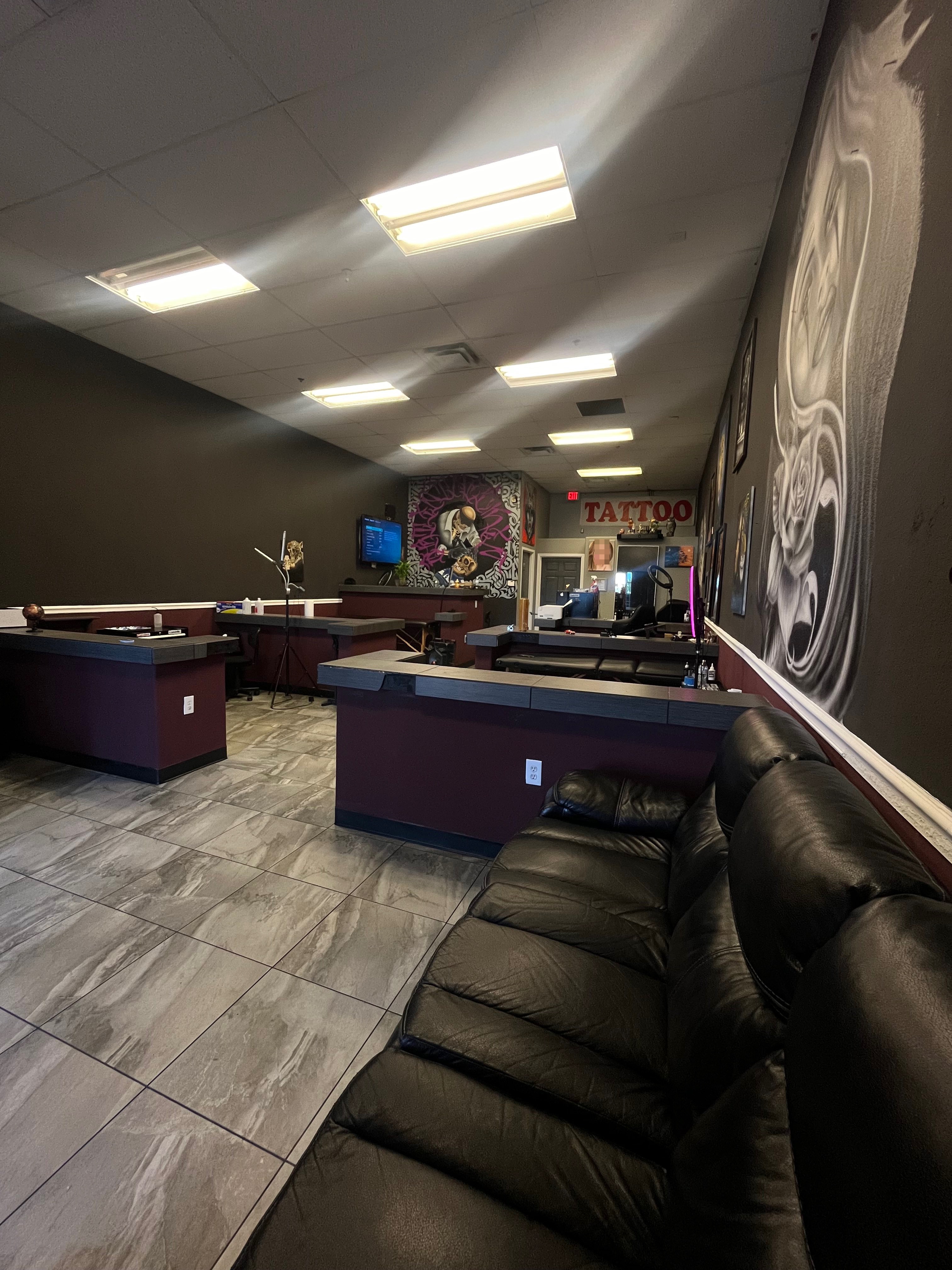 Art in the skin tattoo shop 