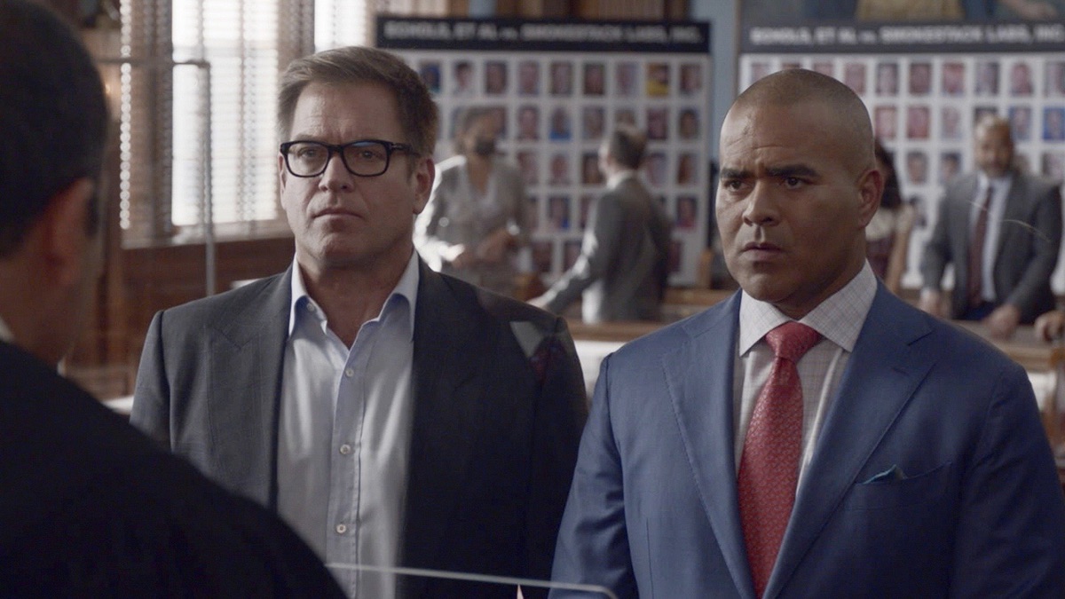 ‎Inquieta Encontra-se a Coroa - Bull (Temporada 6, Episódio 4) - Apple ...