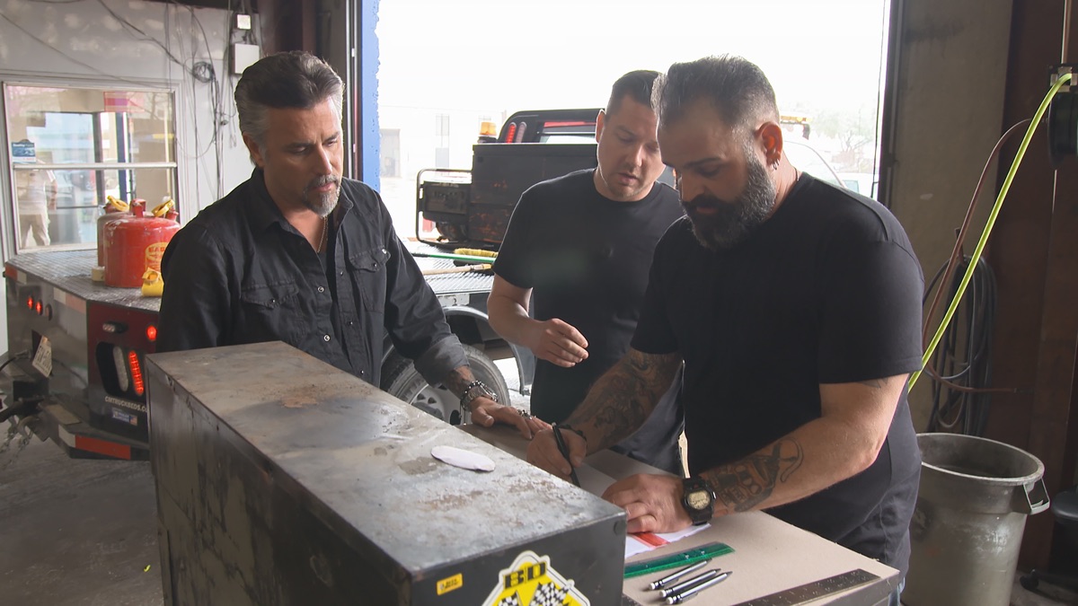 Westside Hotrods - Garage Rehab (Series 1, Episode 2) - Apple TV (HU)
