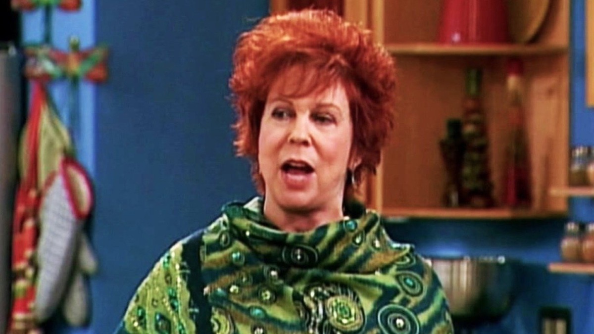 You Give Lunch a Bad Name Hannah Montana (Series 3, Episode 12) Apple TV (AG)