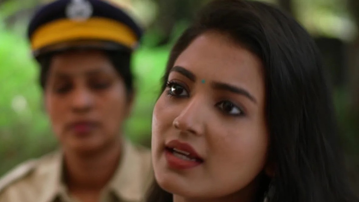 ‎Sivan's Words Stun Daisy - Kudumbashree Sharada (Series 1, Episode ...