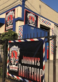 Johnnys Barber Shop