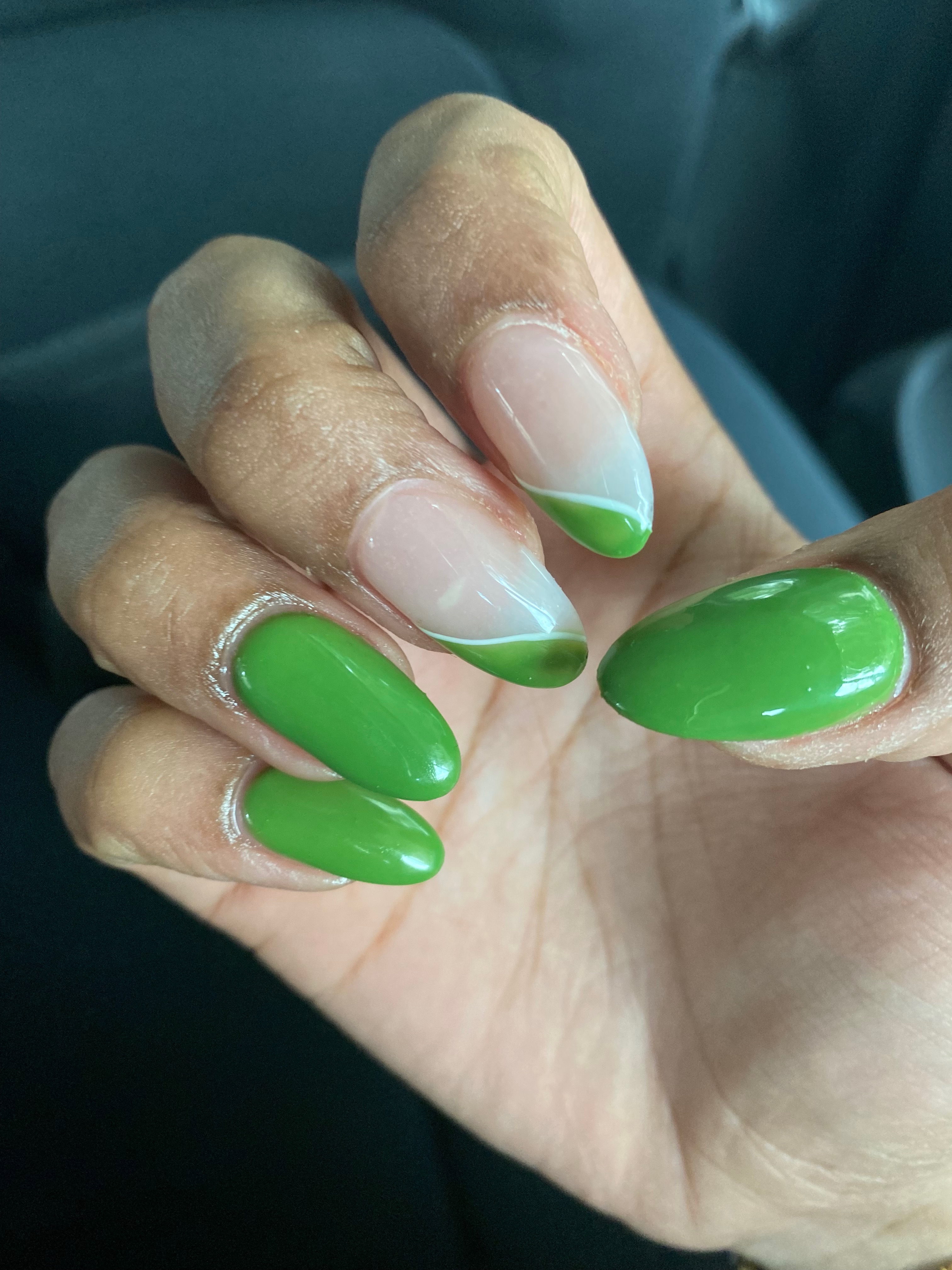 Metro Nails