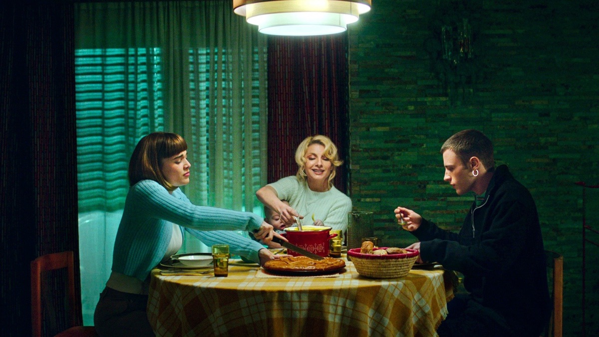 La fêlure - Sur l'autel de la famille (saison 1, épisode 1) - Apple TV (FR)