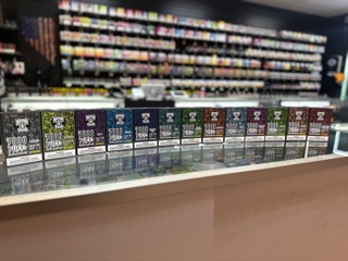 vape shop fingerpost Knuckle Dusters Vapor in Reno, NV United States