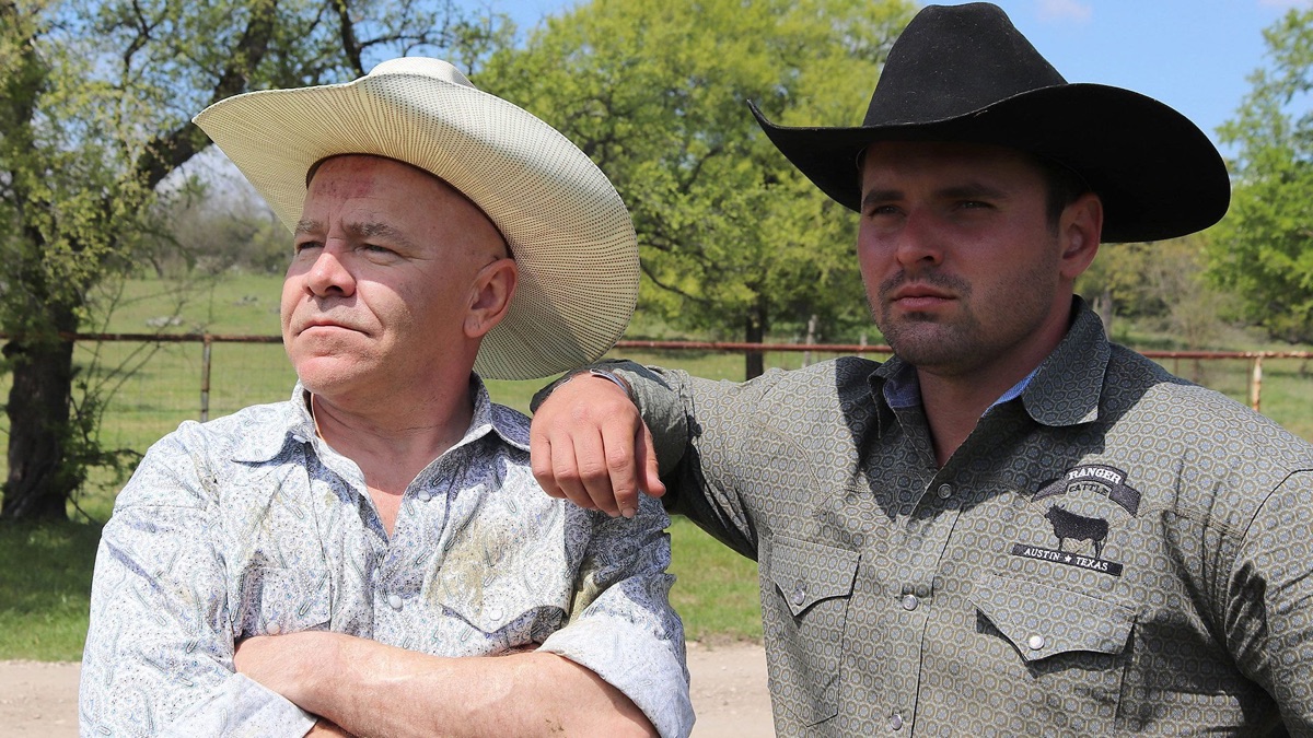 Cattle Rancher - Dom Does America (Series 1, Episode 3) - Apple TV (UK)