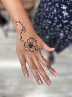 Henna Lounge