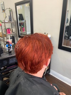 Attractive Hair Salon
