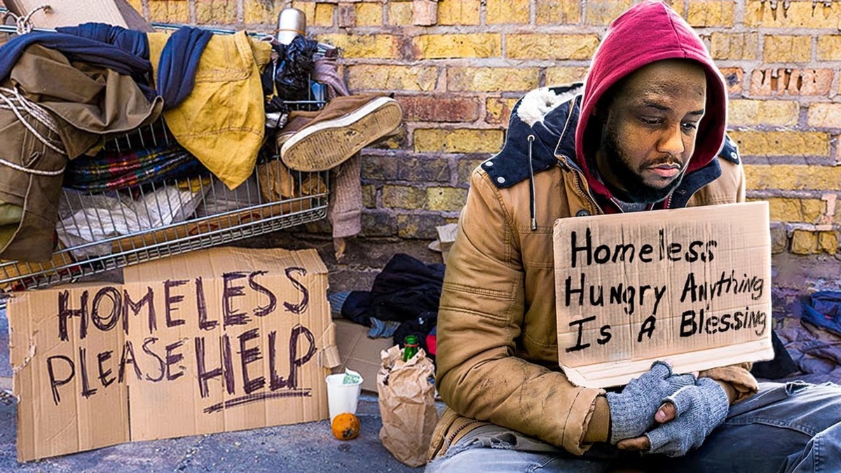 ‎Homeless Simulator - GamingWithKev (Season 11, Episode 11) - Apple TV