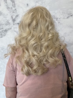 Lola Cook – Sola Salon Studios