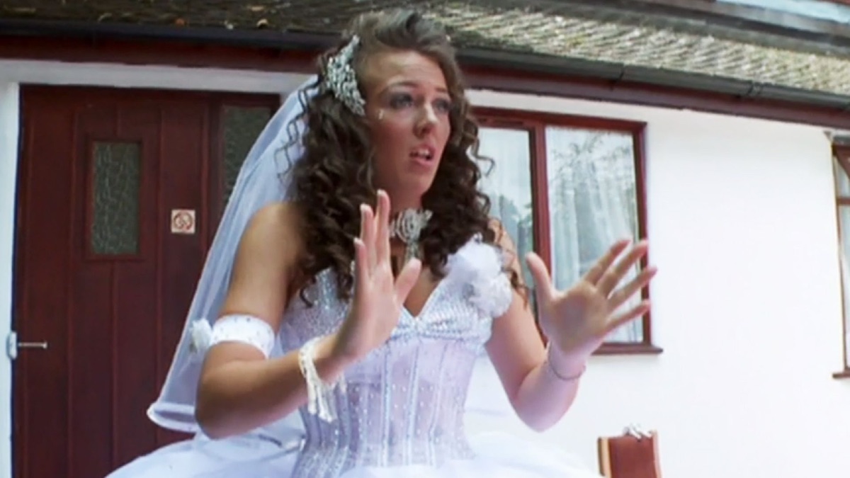 Born to Be Wed - Big Fat Gypsy Weddings (Series 1, Episode 1) - Apple