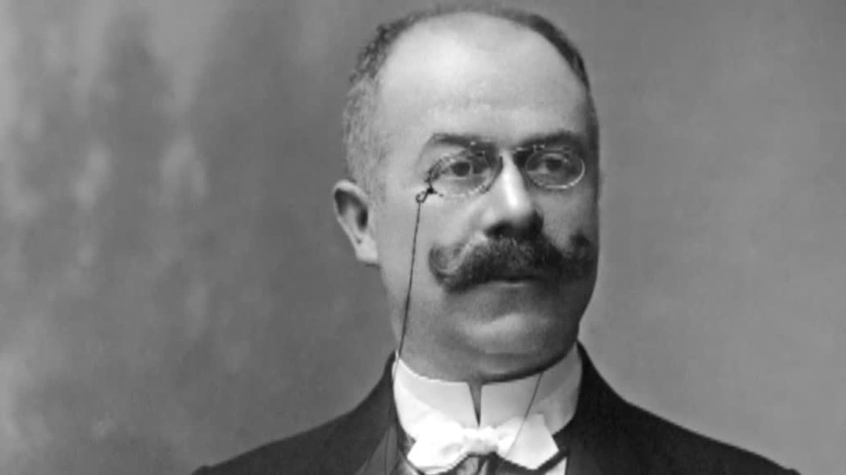 Mercedes Beginning of a Success Story Car History (Season 2