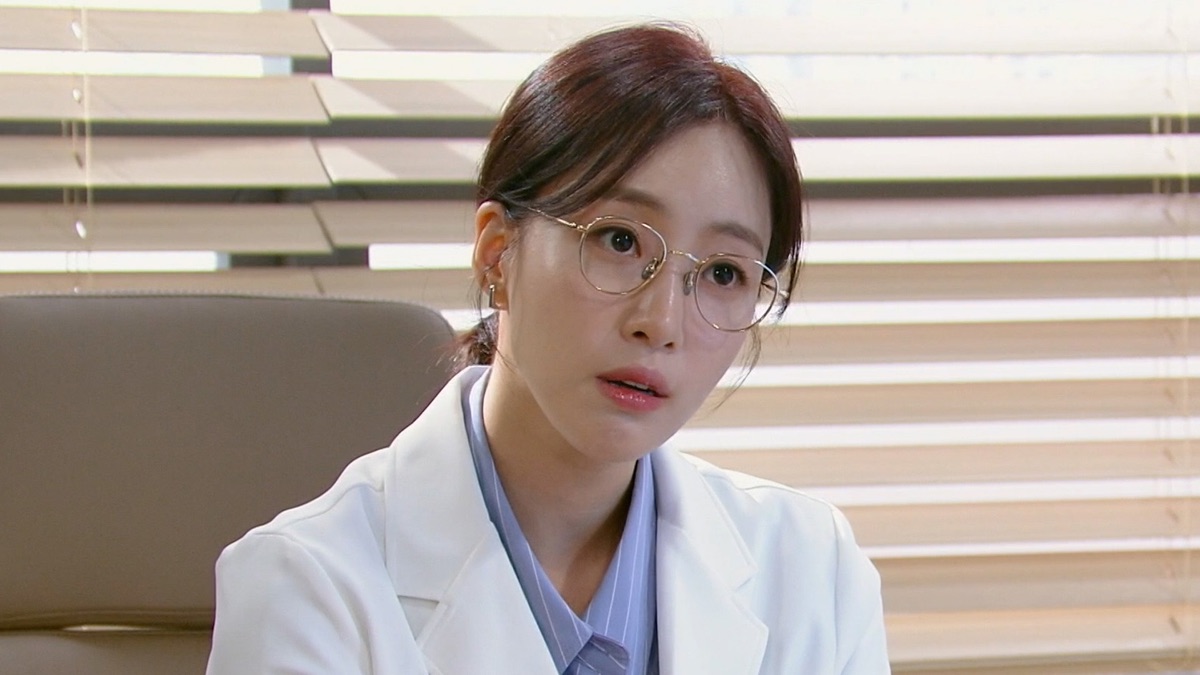 Su Ji and U Ri Suji & Uri (Season 1, Episode 1) Apple TV