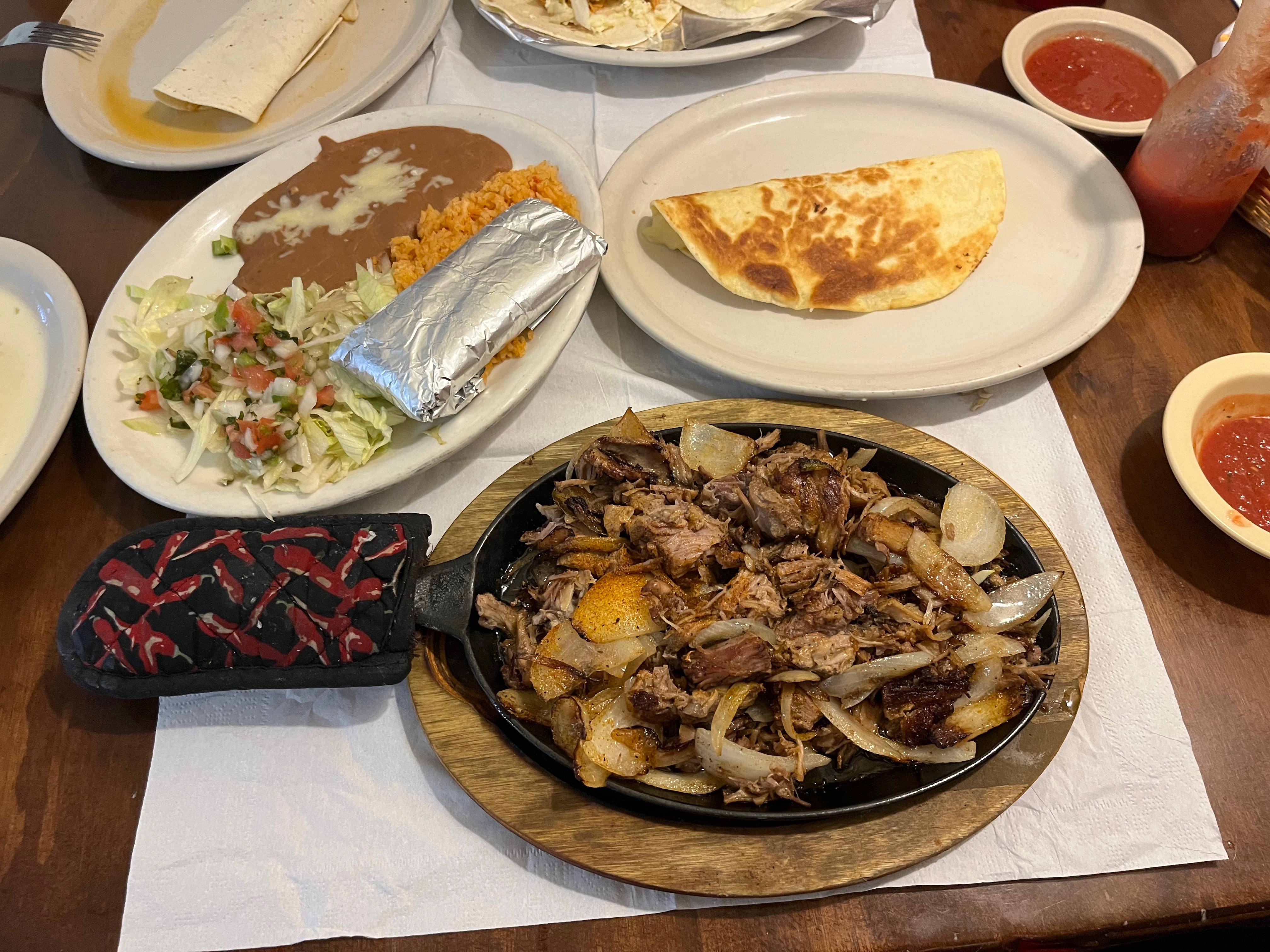 Los Parrilleros Mexican Grille