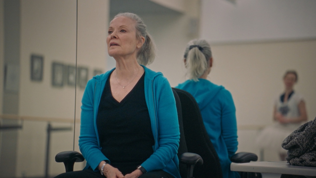 Queen Behaviour - Swan Song - Apple TV (CA)