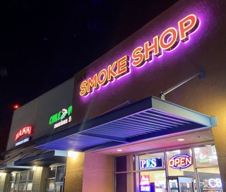 Tobacco Deals Smoke Shop in Hawthorne, CA United States