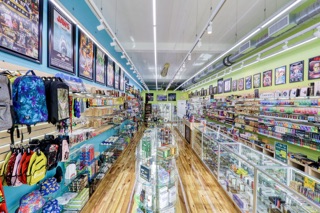 smoke n vape shop New smoke shop near Carson High raises questions about tobacco laws main image 1
