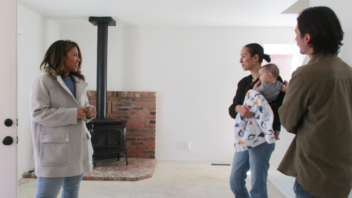 From Van Life to Fam Life - House Hunters (Season 257, Episode 1 ...