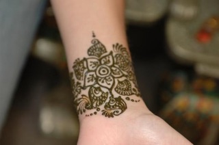 Deepa The Threading Queen