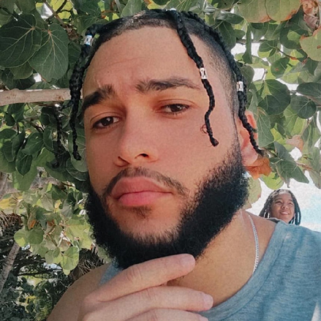 AppleMusic profile picture for @grade