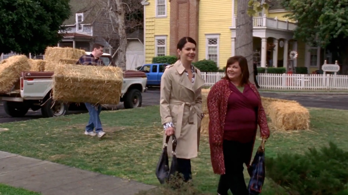  Hay Bale Maze Gilmore Girls Series 7 Episode 18 Apple TV IN 