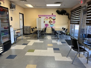 Dee’s Donuts & Mazzoa Donuts