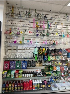 Smokers Shop in Highland Park, MI United States - Apple Maps