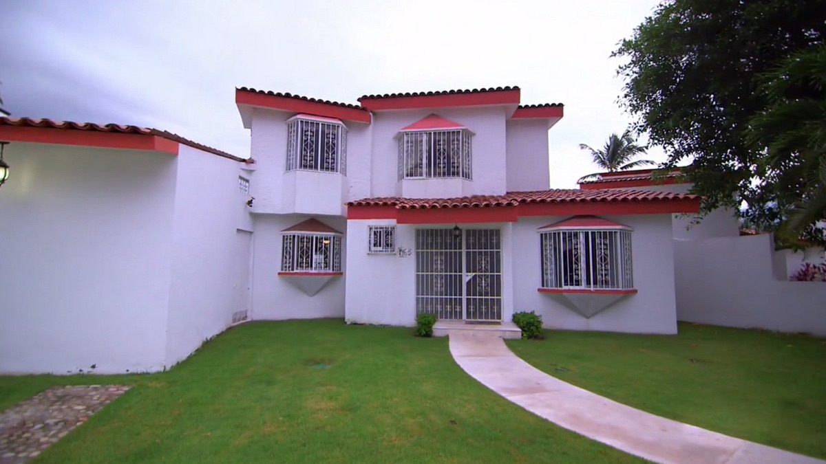 Sweet Life in Puerta Vallarta House Hunters International (Season 117