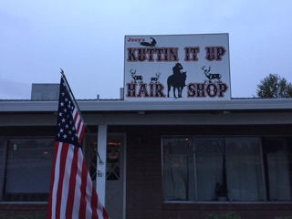 Joey’s Kuttin It Up Hair Shop