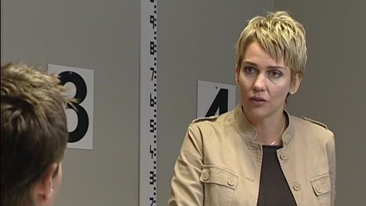 K11 Kommissare Im Einsatz Der Mann Mit Den Zwei Gesichtern Mörderischer Bürosex - K11 - Kommissare im Einsatz (Staffel 4, Folge 50