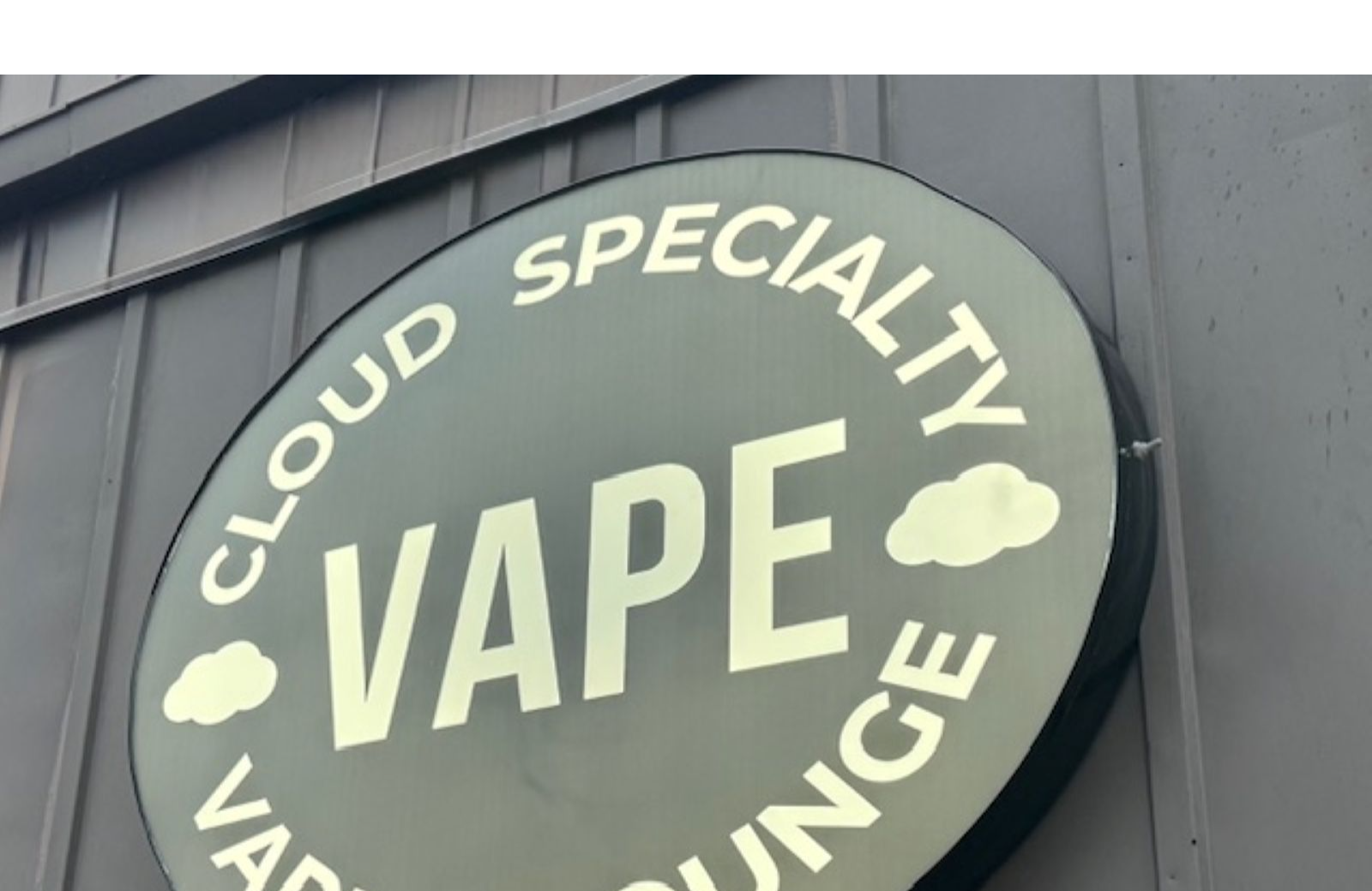 herne bay vape shop The Smoke and Vape Depot, 353 S Fairfax Ave, Los Angeles, CA 90036, US main image 1