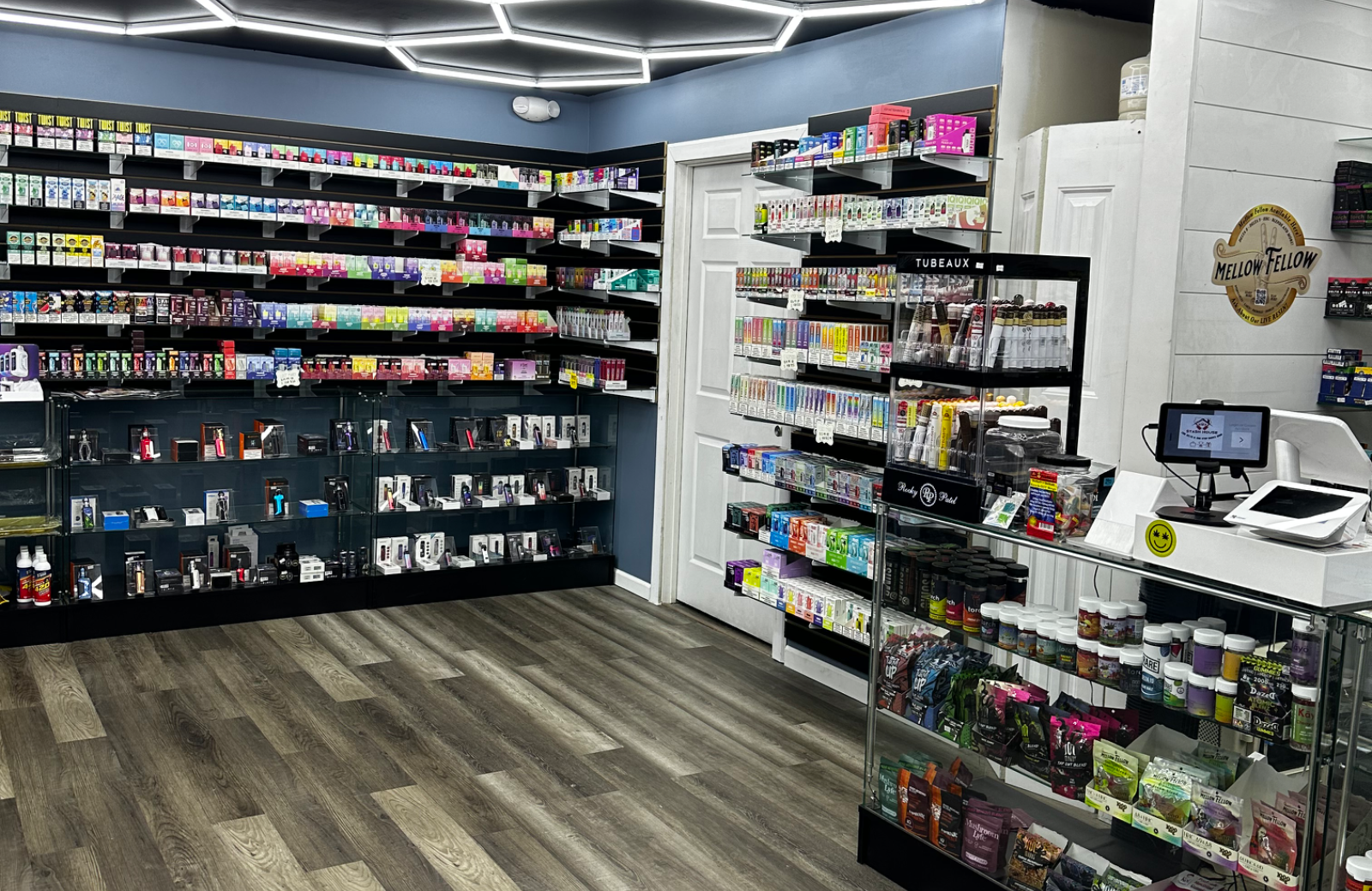 elfbar nachfüll pod läuft aus Officials searching for suspect after vape store break-in off Timberlake  Road main image 1